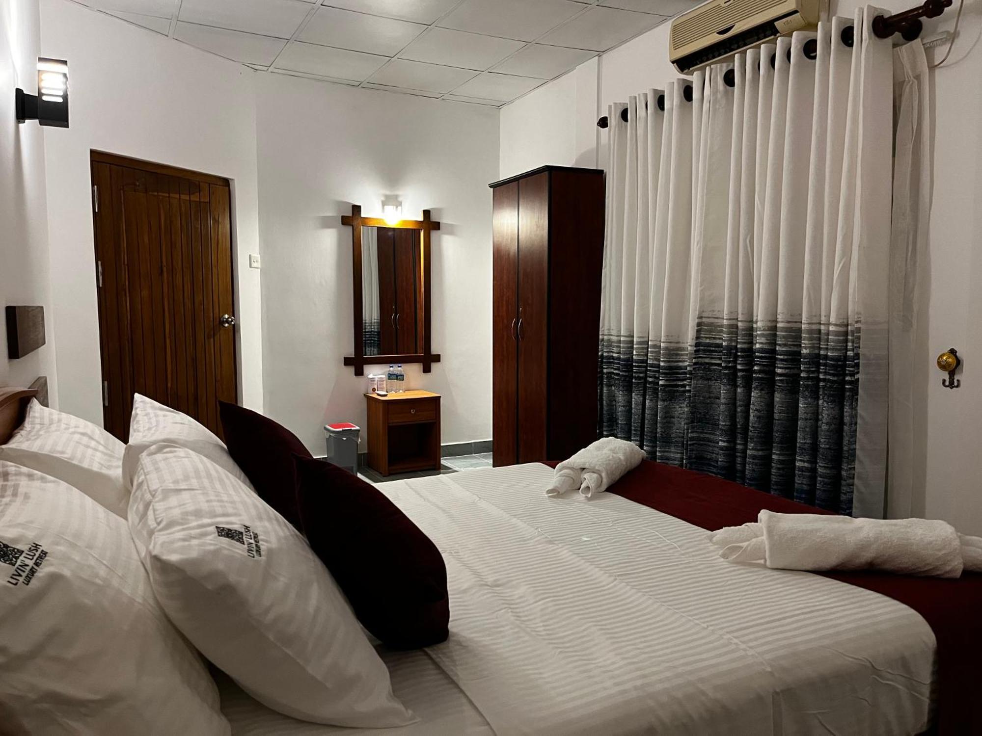 Livin Lush Luxury Retreat Hotel Анурадхапура Екстериор снимка