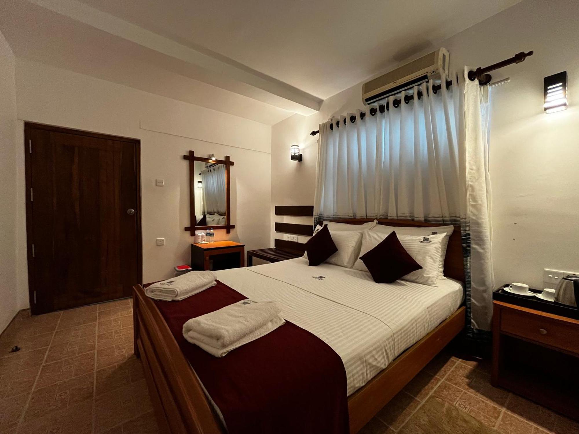 Livin Lush Luxury Retreat Hotel Анурадхапура Екстериор снимка